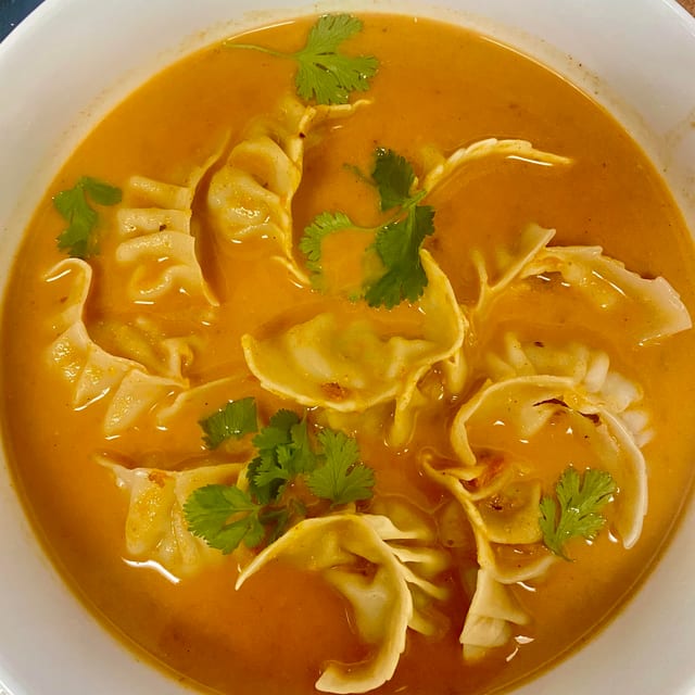 Jhol Momo 6pcs.